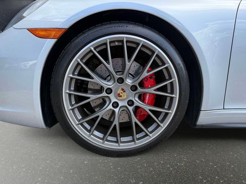 Used 2017 Porsche 911 Carrera 4S image 13