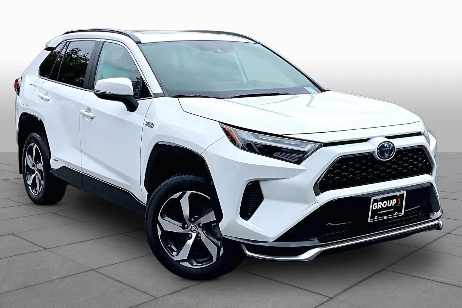 Certified 2024 Toyota RAV4 SE w/ Weather & Moonroof Package AWD/4WD image 3