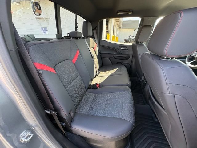 Used 2024 Chevrolet Colorado Z71 w/ Advanced Trailering Package AWD/4WD image 27