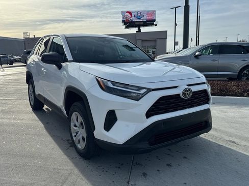 Used 2024 Toyota RAV4 LE image 10