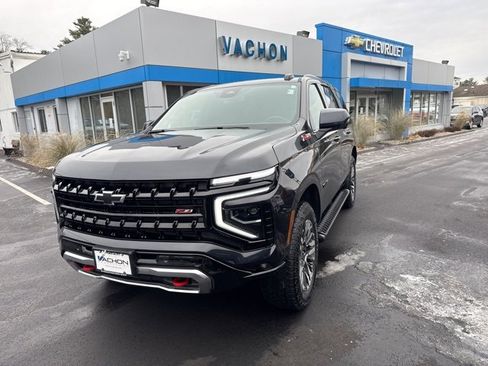 Used 2025 Chevrolet Tahoe Z71 image 1