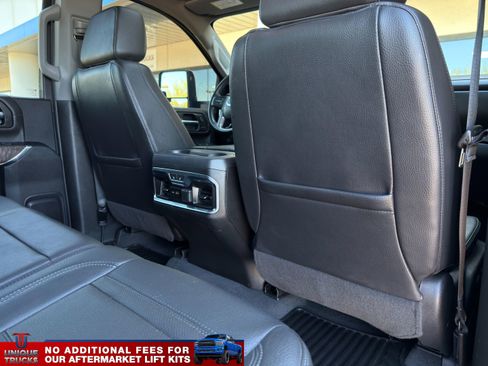 Used 2023 GMC Sierra 3500 Denali w/ Denali Black Diamond Edition image 28