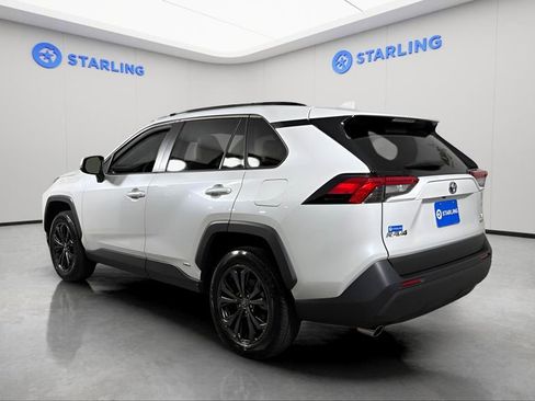 Used 2023 Toyota RAV4 XLE Premium AWD/4WD image 5