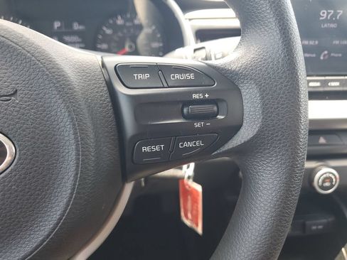 Used 2021 Kia Rio S FWD image 21