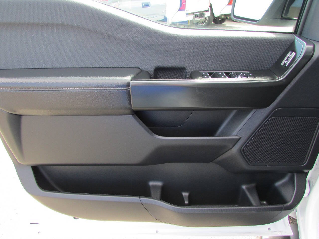 Used 2025 Ford F150 STX w/ STX Black Appearance Package AWD/4WD image 18