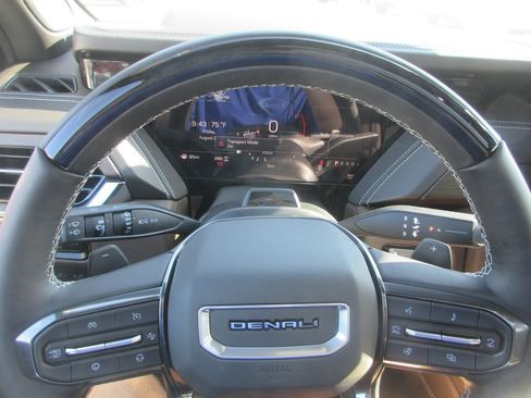 New 2026 GMC Yukon Denali Ultimate AWD/4WD image 18