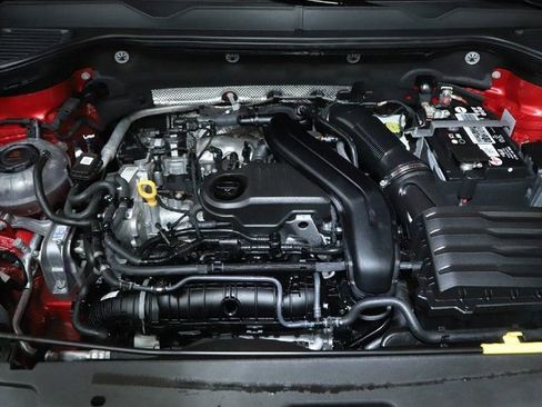 Used 2023 Volkswagen Taos SEL image 37