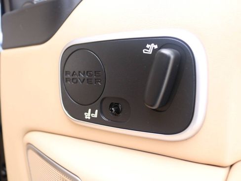 Used 2012 Land Rover Range Rover Supercharged AWD/4WD image 43