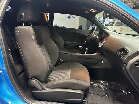 Used 2023 Dodge Challenger R/T w/ Blacktop Package image 16