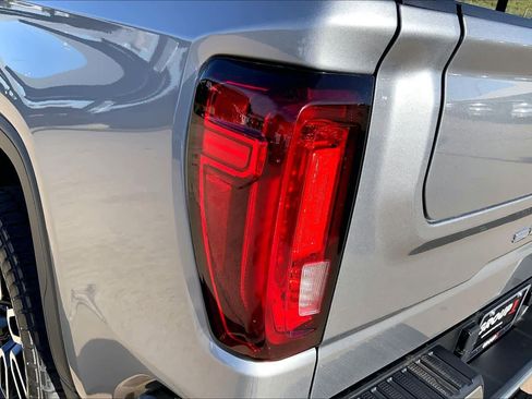 Used 2023 GMC Sierra 1500 AT4 w/ Technology Package AWD/4WD image 28