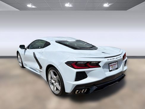 Used 2023 Chevrolet Corvette Stingray Coupe w/ 1LT image 3