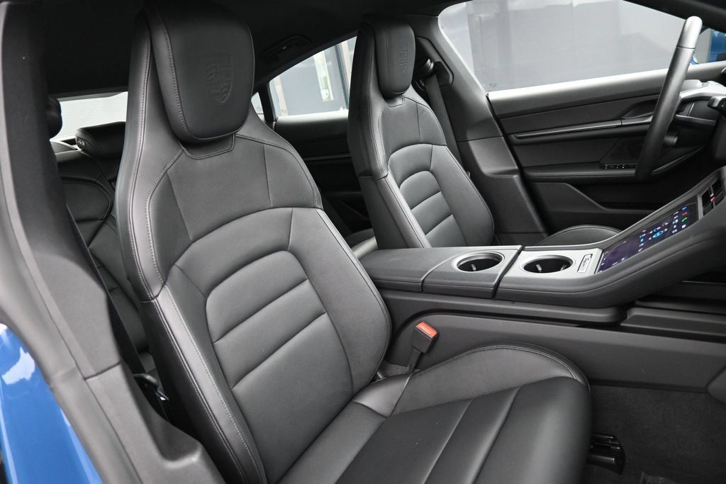 Certified 2025 Porsche Taycan RWD image 29