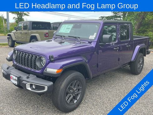 New 2026 Jeep Gladiator Sport AWD/4WD image 5