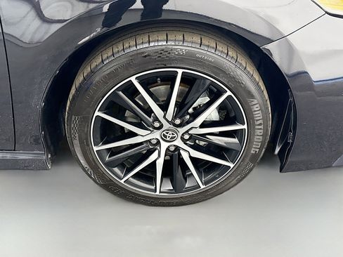 Used 2024 Toyota Camry SE image 31