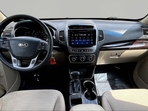 Used 2015 Kia Sorento LX FWD image 7