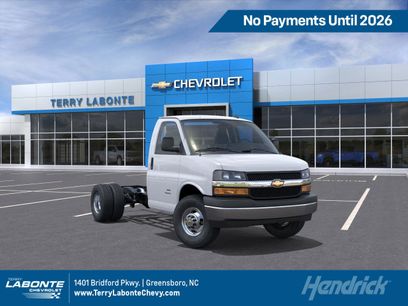 New 2025 Chevrolet Express 3500 w/ Power Convenience Package