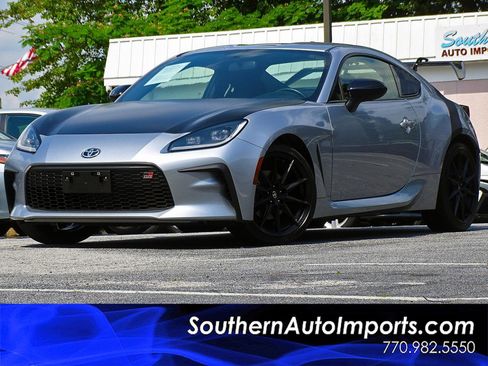 Used 2024 Toyota GR86 Premium RWD image 1