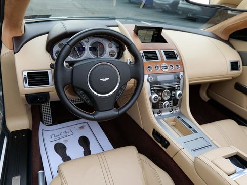 Used 2015 Aston Martin V8 Vantage S image 13