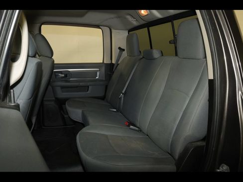 Used 2019 RAM 1500 Classic SLT AWD/4WD image 14