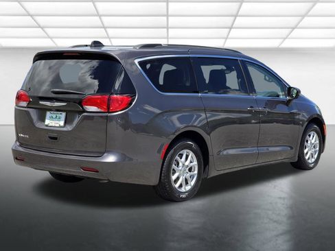Used 2021 Chrysler Voyager Lxi FWD image 19