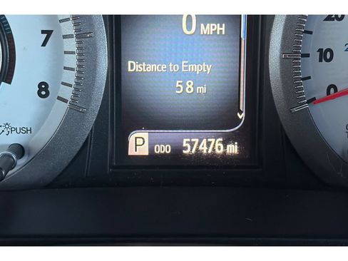 Used 2017 Toyota Sienna SE w/ SE Preferred Package FWD image 30