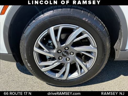 Used 2023 Lincoln Corsair AWD image 27