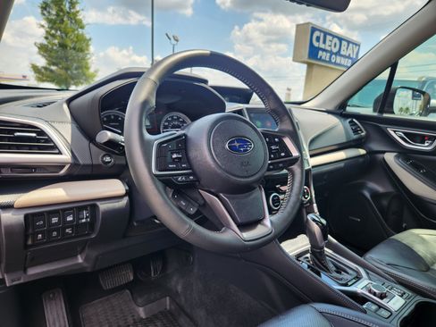 Used 2023 Subaru Forester Limited image 21