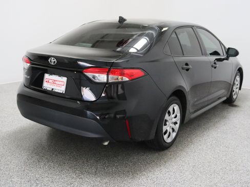 Used 2023 Toyota Corolla LE image 7