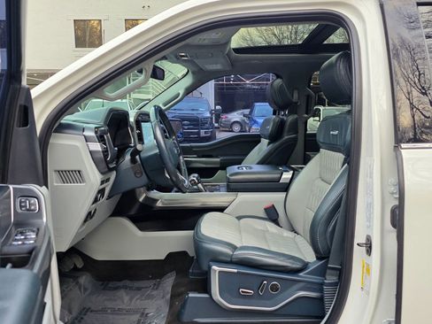 Used 2021 Ford F150 Limited image 12