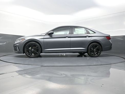 New 2026 Volkswagen Jetta SE image 24