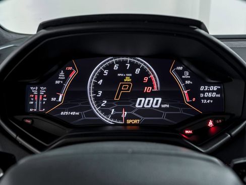 Used 2020 Lamborghini Huracan EVO AWD/4WD image 16