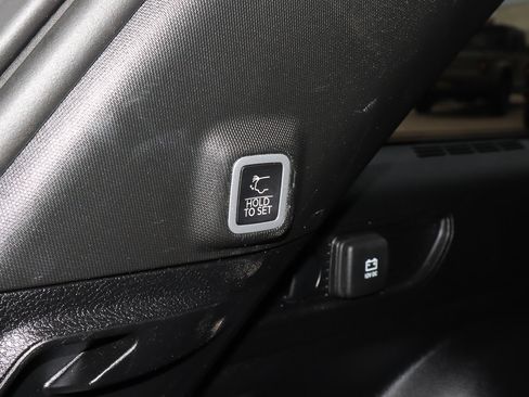 Used 2023 Jeep Grand Cherokee Altitude image 19