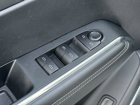 Certified 2025 GMC Acadia Elevation image 15