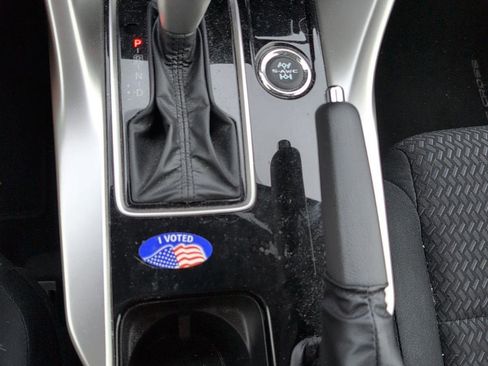 Used 2024 Mitsubishi Eclipse Cross ES image 25