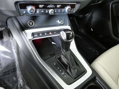 Used 2024 Audi Q3 2.0T Premium Plus image 20