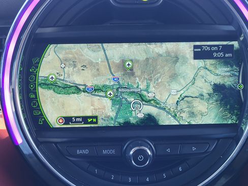 Used 2016 MINI Cooper 4-Door Hardtop image 37