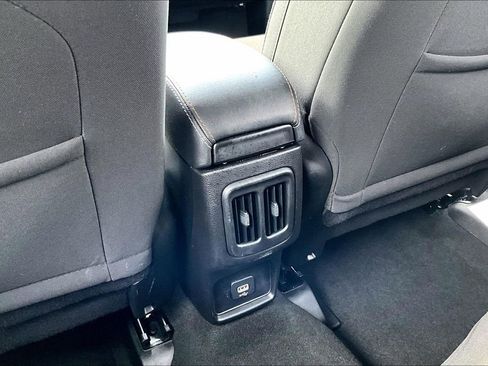 Used 2020 Jeep Compass Sport FWD image 34