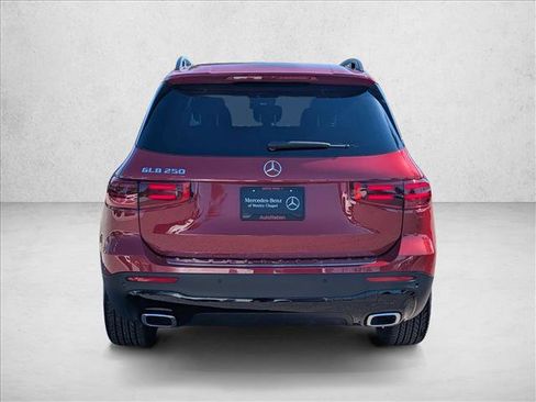 Used 2026 Mercedes-Benz GLB 250 image 7