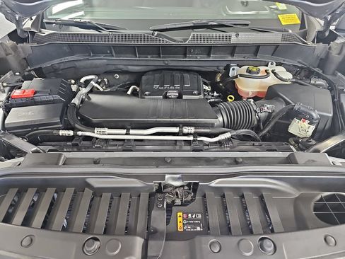 Certified 2024 Chevrolet Silverado 1500 LT AWD/4WD image 35