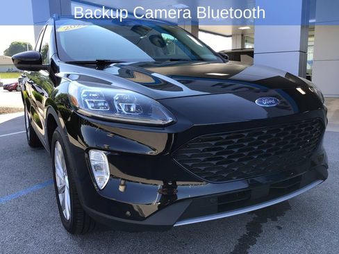 Used 2021 Ford Escape Titanium w/ Titanium Elite Package AWD/4WD image 3