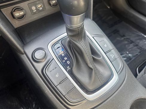 Used 2018 Hyundai Kona Limited FWD image 23