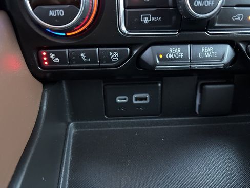 Certified 2021 Chevrolet Tahoe High Country w/ Premium Package image 47