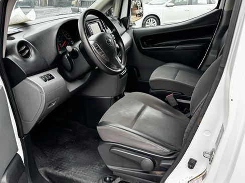 Used 2019 Nissan NV200 SV w/ Navigation Package FWD image 11