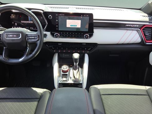 Used 2024 GMC Canyon AT4X AWD/4WD image 12