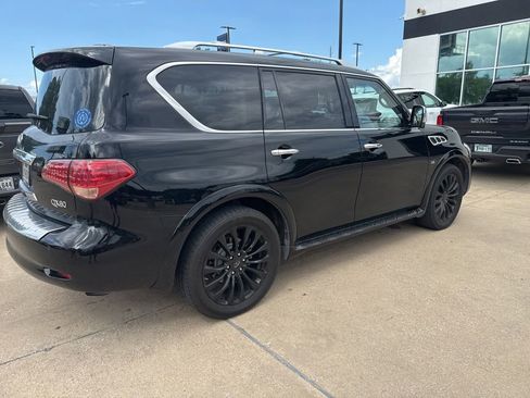 Used 2016 INFINITI QX80 4WD w/ Deluxe Technology Package image 4