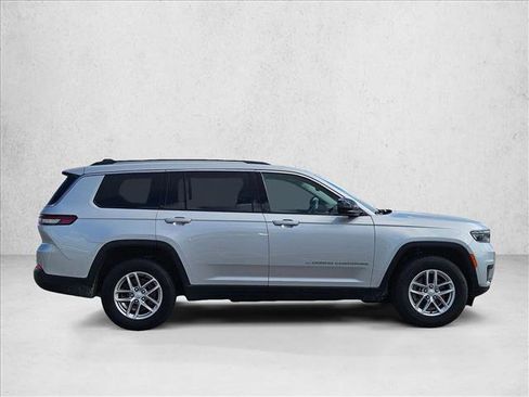 Used 2023 Jeep Grand Cherokee L Laredo AWD/4WD image 4