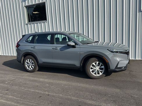 Used 2024 Honda CR-V LX image 7