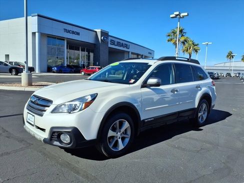 Used 2014 Subaru Outback 2.5i Limited image 8