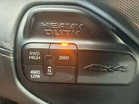 Used 2024 RAM 2500 Limited AWD/4WD image 28