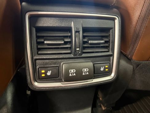 Used 2021 Subaru Forester Touring AWD/4WD image 31